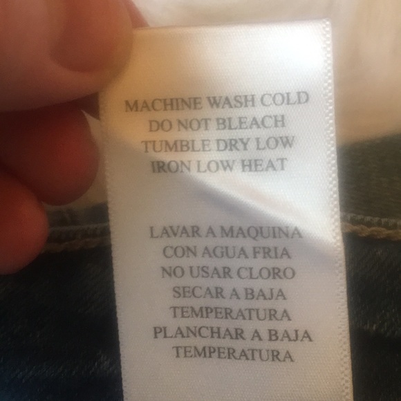 KanCan distressed jeans in size 9/28.❤️ - Picture 11 of 16